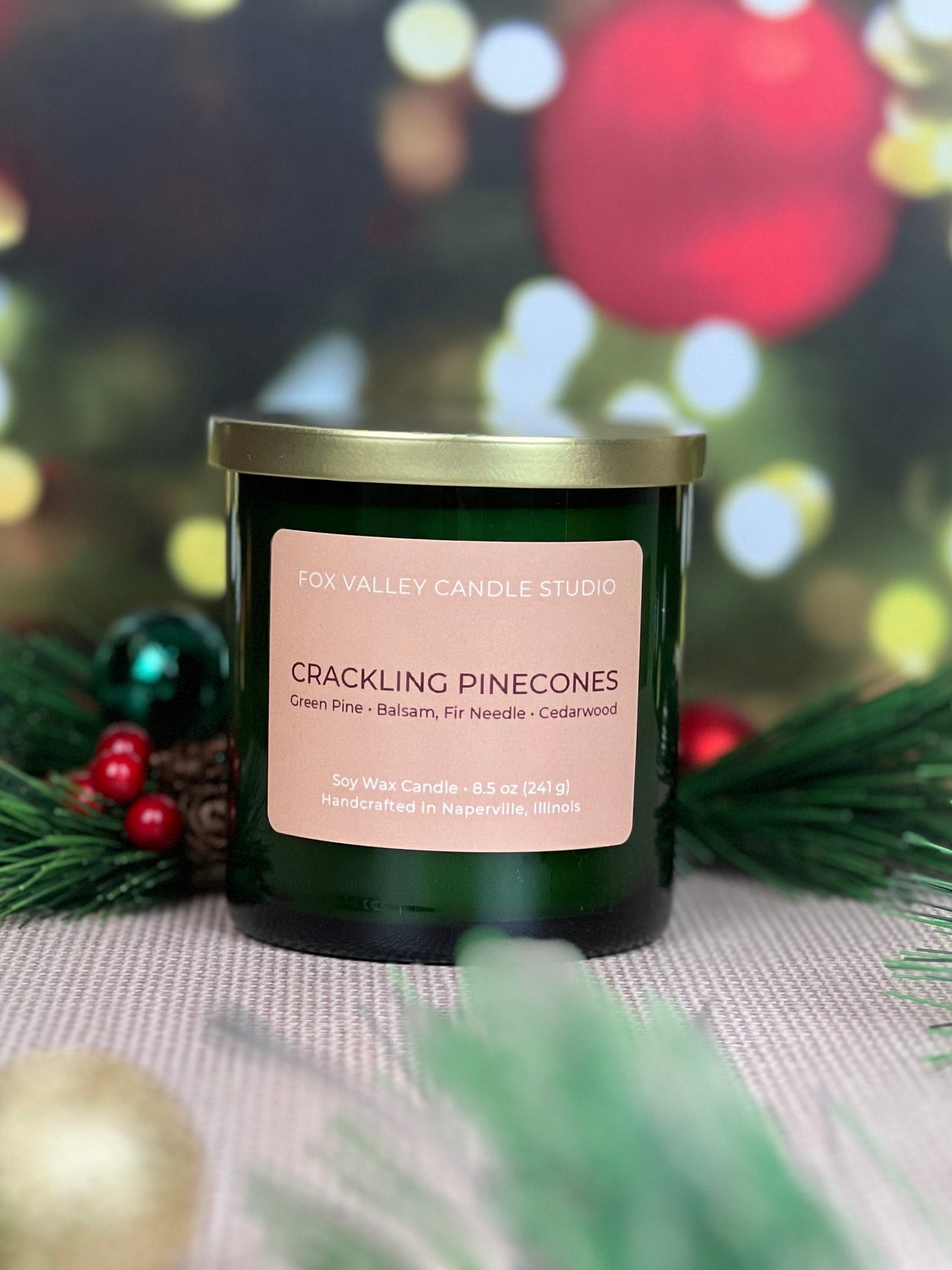 Crackling Pinecones 8.5 oz Candle
