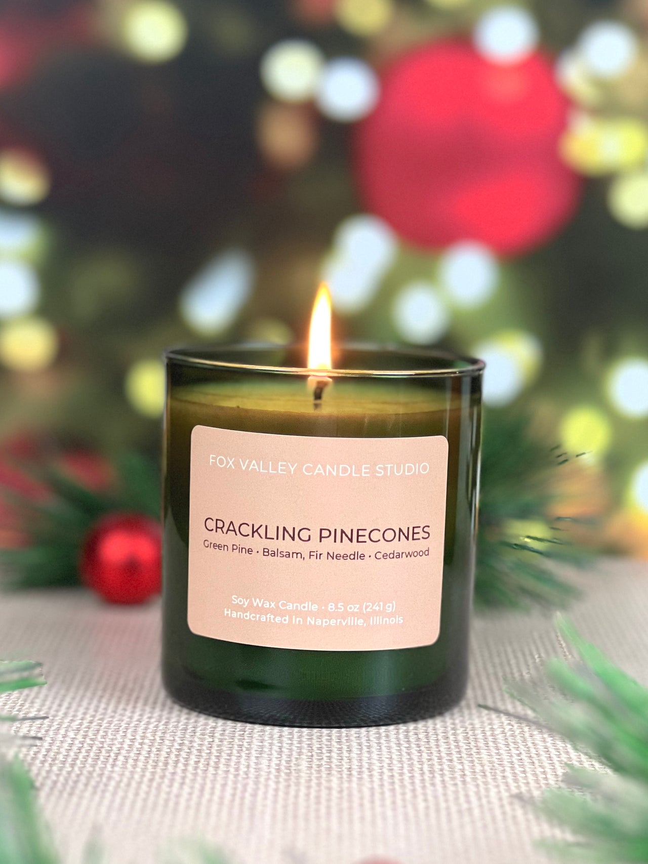 Crackling Pinecones 8.5 oz Candle