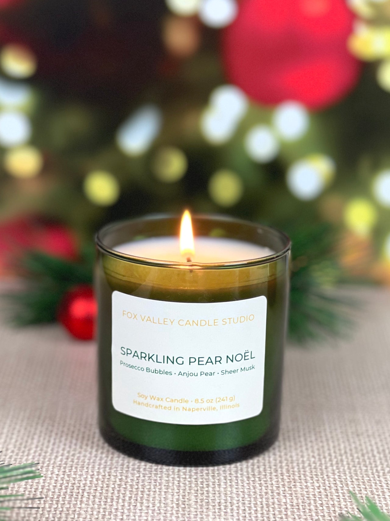 Sparkling Pear Noël 8.5 oz Candle